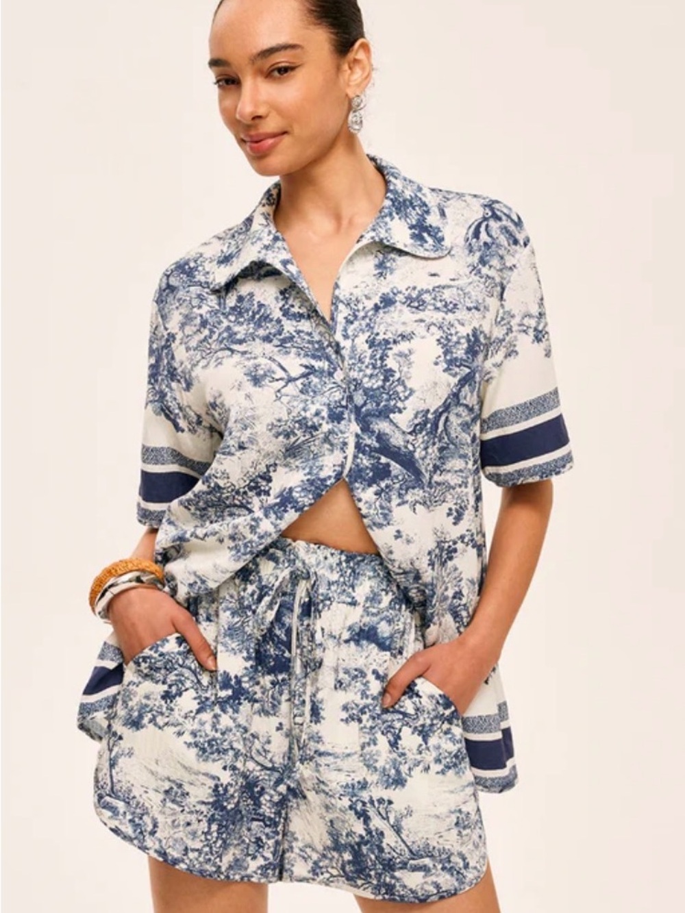 Blue Toile Print Short Sleeve Shirt - Women's Blue Toile Top & Shorts- NWT - Picture 2 of 10